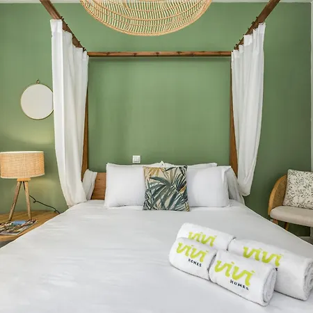 Vivi Homes - Casa Nobu Pool, Garden, Patio & Apartment *