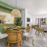 Vivi Homes - Casa Nobu Pool, Garden, Patio & *