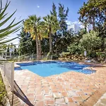 Vivi Homes - Casa Nobu Pool, Garden, Patio & Μαρμπέλλα