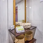 Διαμέρισμα Vivi Homes - Casa Nobu Pool, Garden, Patio & Μαρμπέλλα