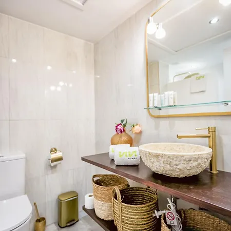 Vivi Homes - Casa Nobu Pool, Garden, Patio & דירה *