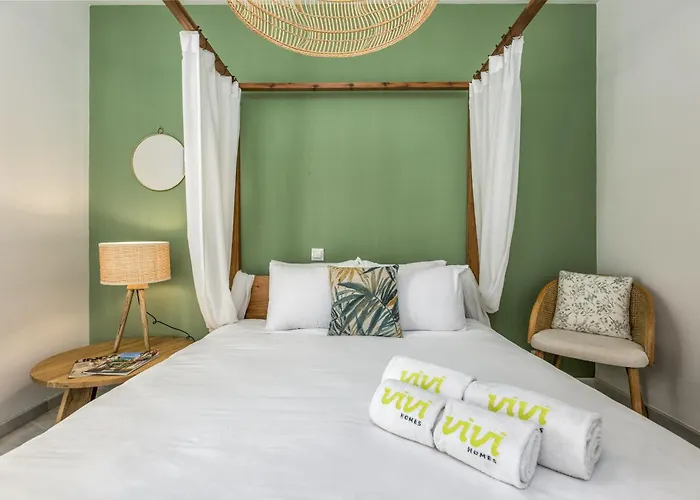 Vivi Homes - Casa Nobu Pool, Garden, Patio & Apartment *