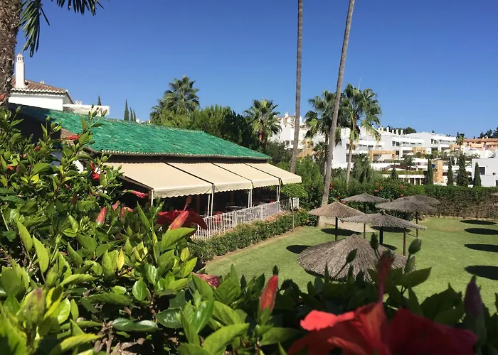Апартаменты Vivi Homes - Casa Nobu Pool, Garden, Patio &