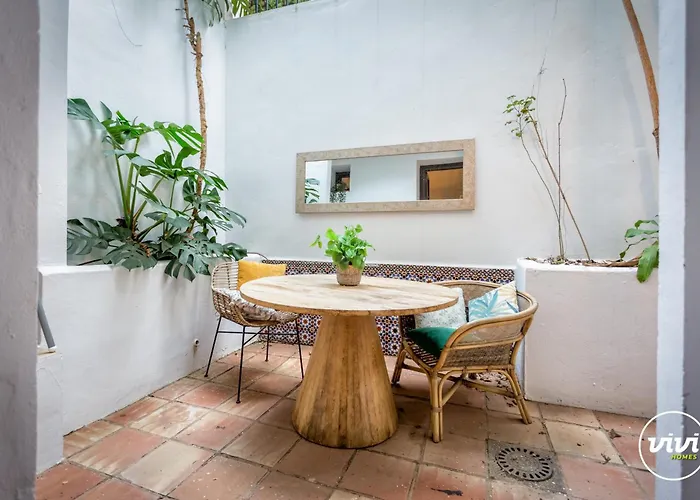 Апартаменты Vivi Homes - Casa Nobu Pool, Garden, Patio & Марбелья