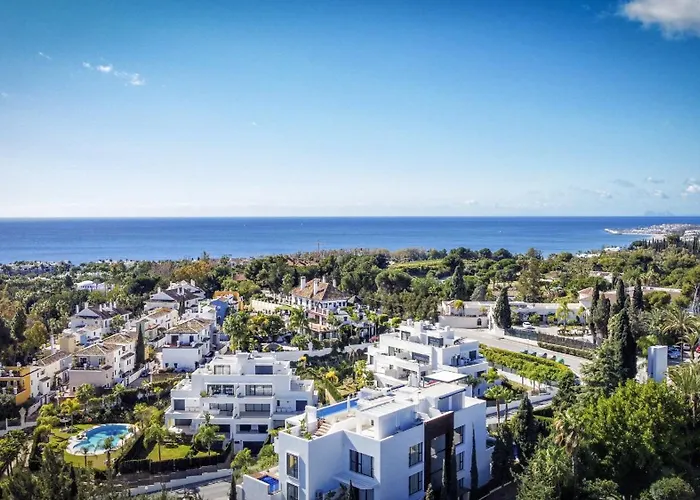 Vivi Homes - Casa Nobu Pool, Garden, Patio &