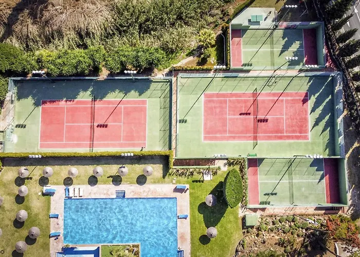 Vivi Homes - Casa Nobu Pool, Garden, Patio & Apartament Marbella